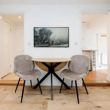 Well-Positioned Studio Flat London Exterior photo
