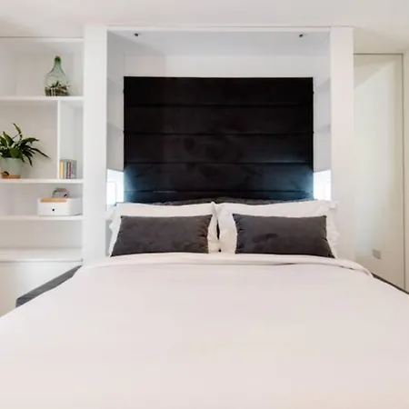 Well-Positioned Studio Flat London Exterior photo