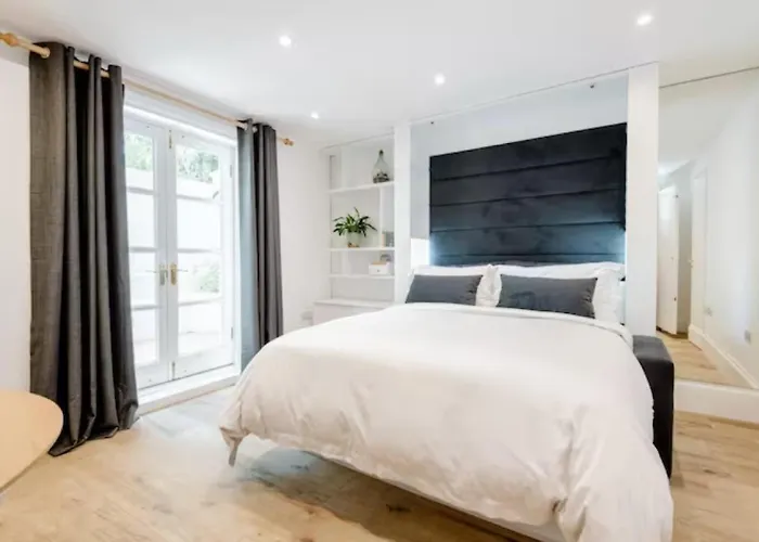 Well-Positioned Studio Flat