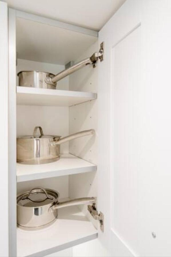 Well-positioned Flat