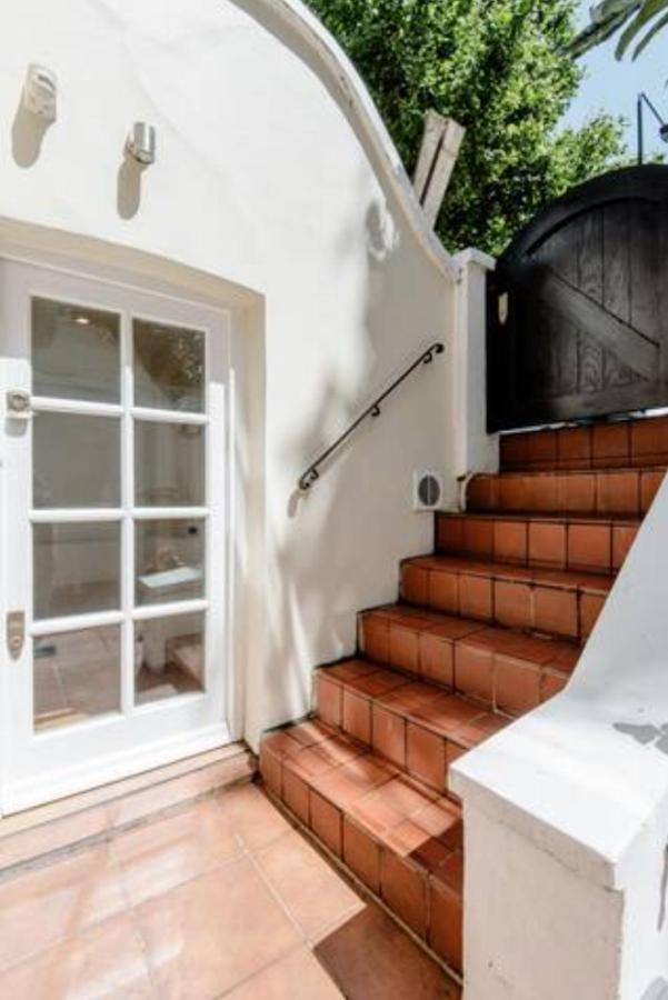 Well-positioned Flat Apartment